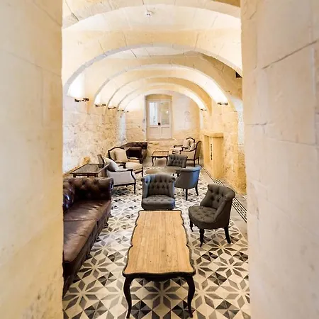 Hotel Cesca's Boutique 4*