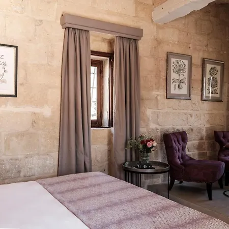Cesca's Boutique 4* Xlendi