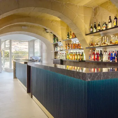 Cesca's Boutique 4* Xlendi