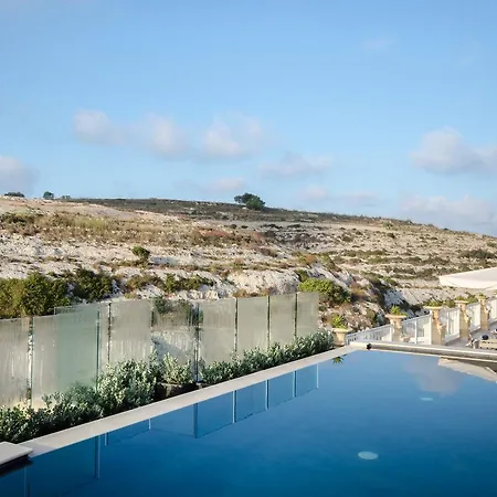 Cesca's Boutique 4* Xlendi