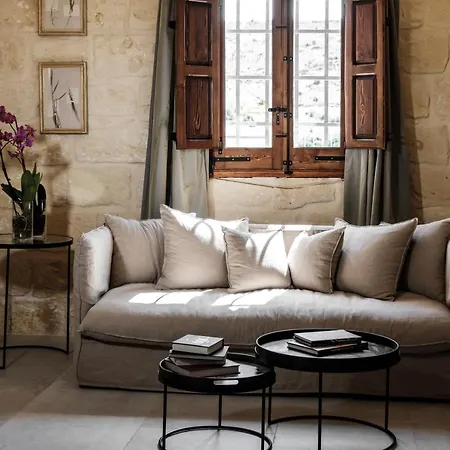 Cesca's Boutique 克伦蒂