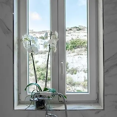 Cesca's Boutique Hotel Xlendi