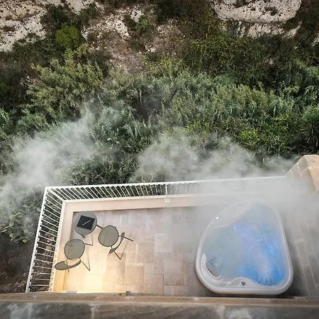 Cesca's Boutique Hotel Xlendi