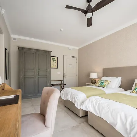 酒店 Cesca's Boutique 4*