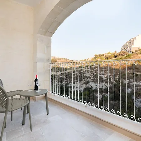 Cesca's Boutique Hotel Xlendi