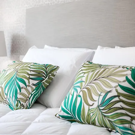 Cesca's Boutique 4* 克伦蒂