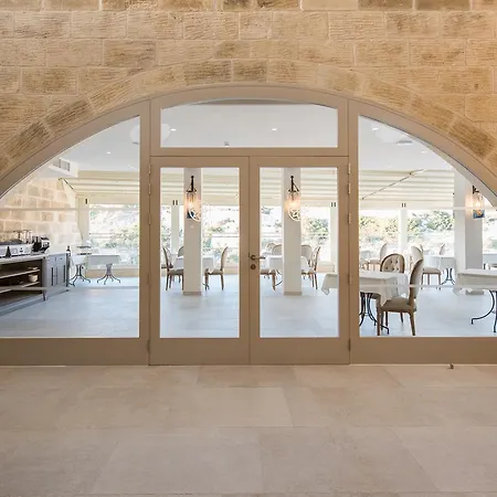 Cesca's Boutique Hotel