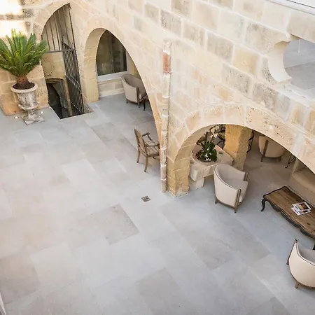 酒店 Cesca's Boutique 4*