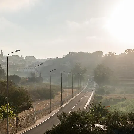 Cesca's Boutique 克伦蒂