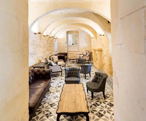 Hotel Cesca's Boutique 4*