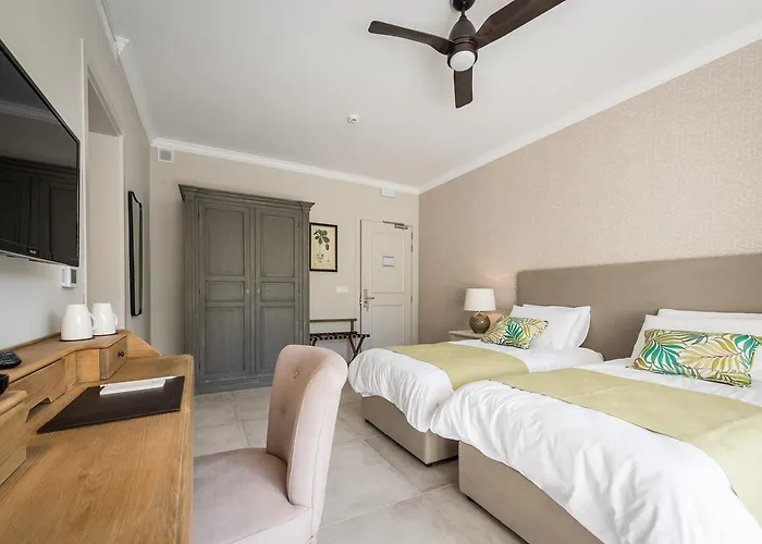 Hotel Cesca's Boutique 4*