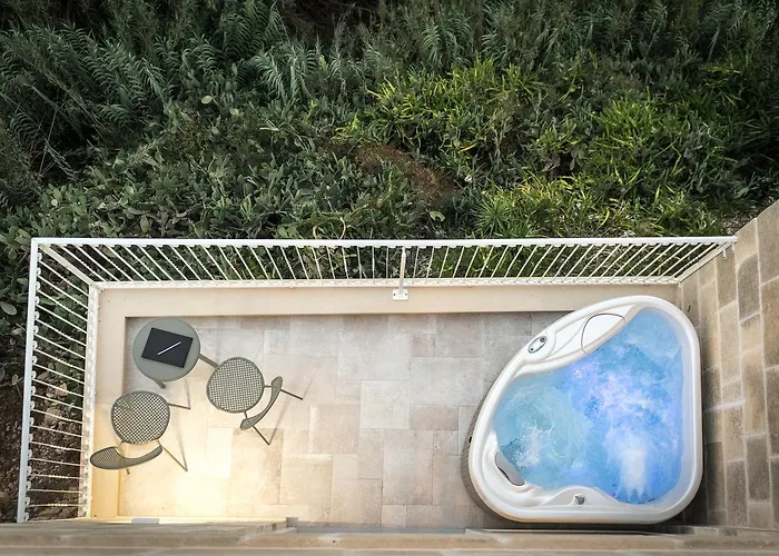 Cesca's Boutique Hotel Xlendi