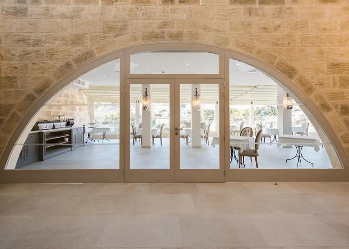 Cesca's Boutique Hotel