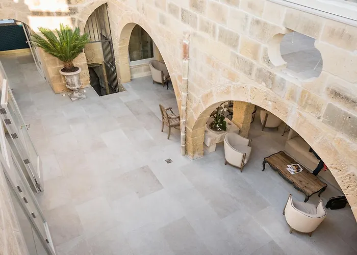 Hotel Cesca's Boutique 4*