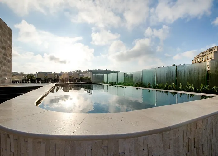 Cesca's Boutique Hotel 4*