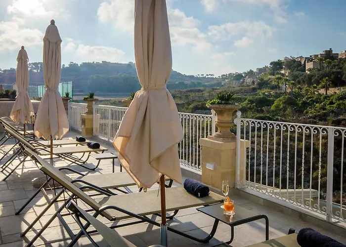 Cesca's Boutique Hotel Xlendi